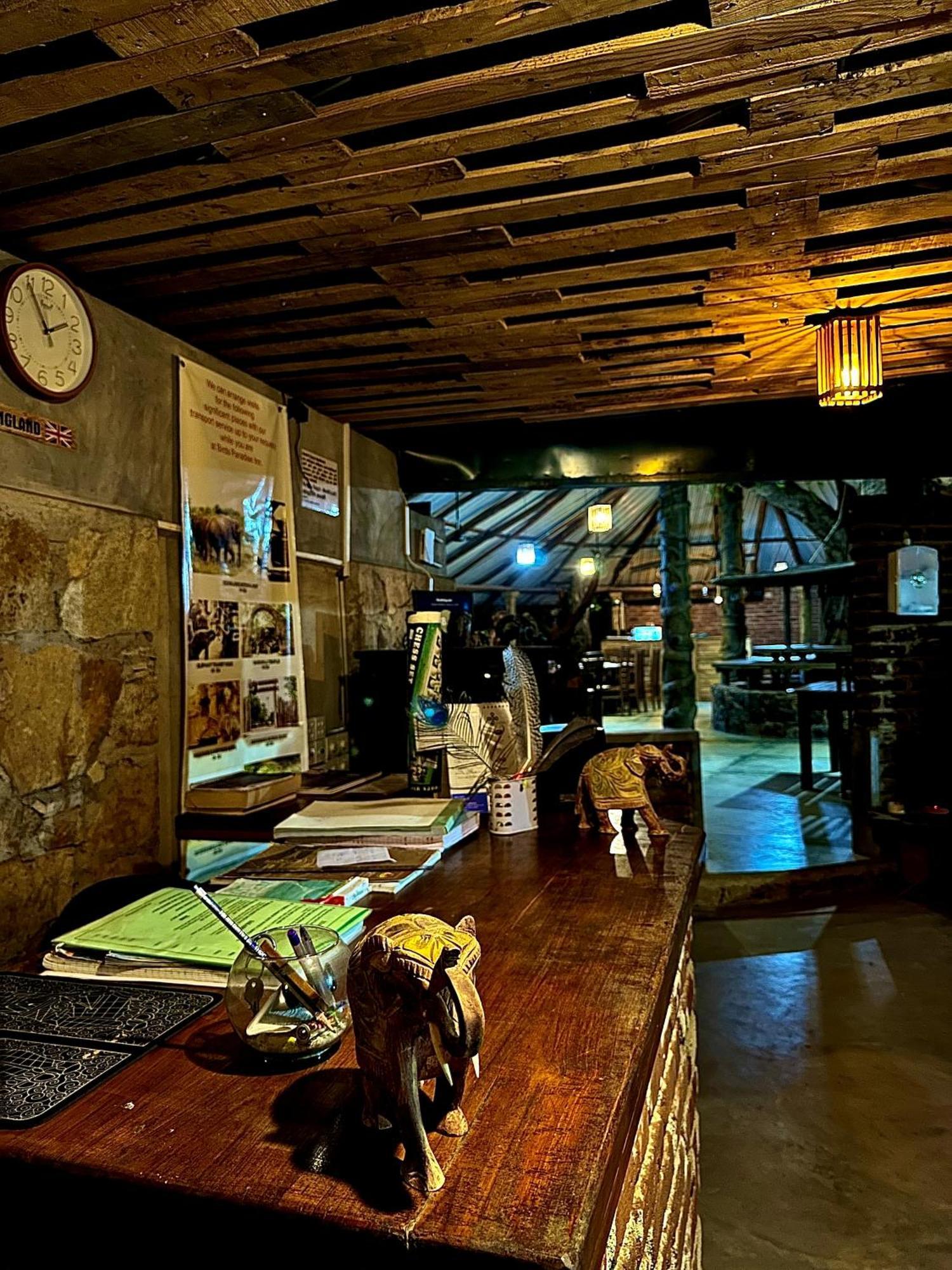 Birds Paradise Inn ウダワラウェ エクステリア 写真