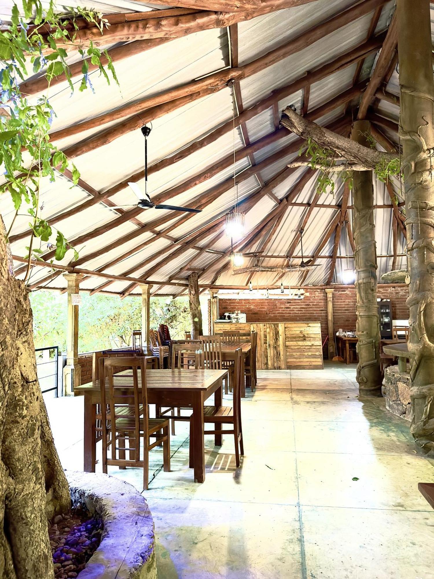 Birds Paradise Inn ウダワラウェ エクステリア 写真